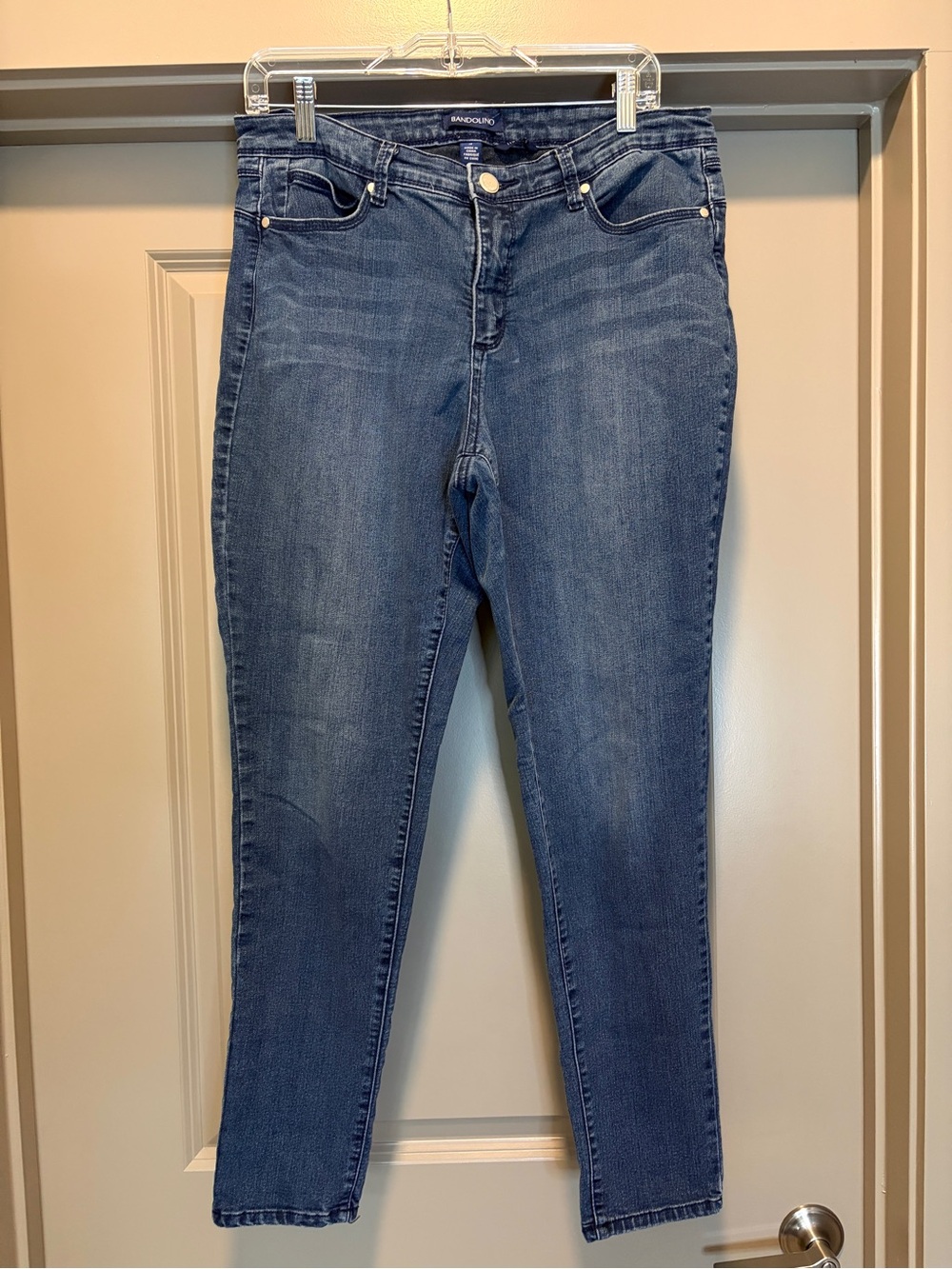 Bandolino Lisbeth Straight Leg Jeans Medium Wash